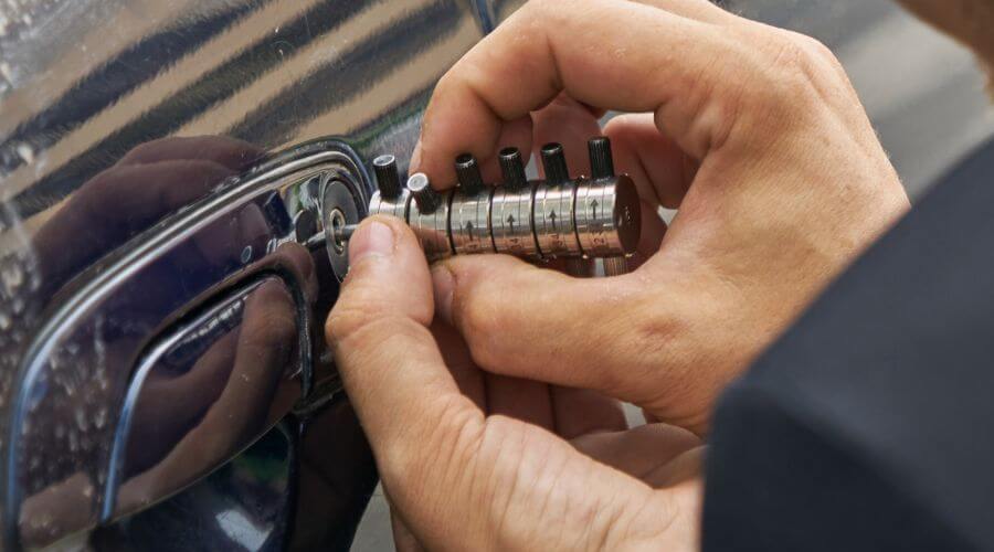 Professional metal roof installation in Glendale, CA